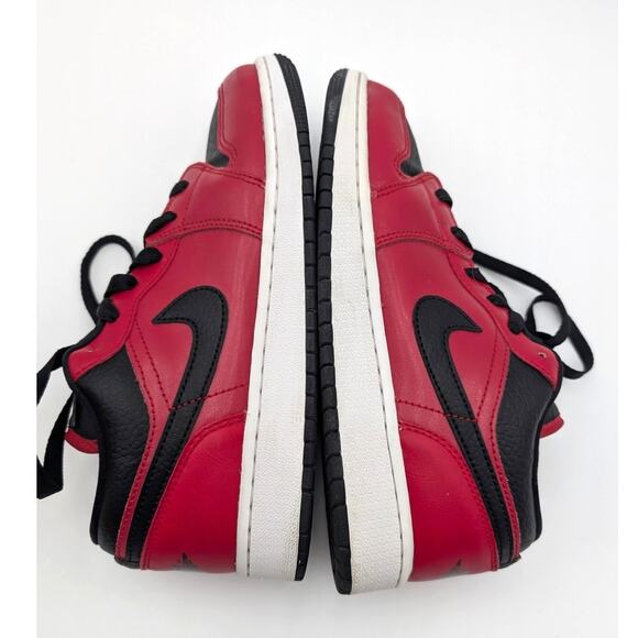 Nike Air Jordan 1 Low Youth Gym Sneaker Shoes Red/Black Pebbled Size US7Y EU40 - Picture 11 of 13